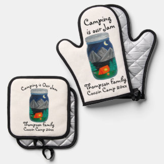 Camping ist unser Jam Zelt und Berge in einem Glas Ofenhandschuh & Topflappen-Set