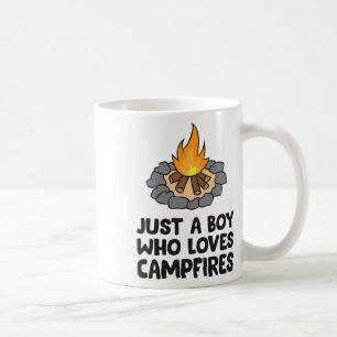 Camping Lagerfeuer Nur Ein Junge Der Lagerfeuer Li Kaffeetasse