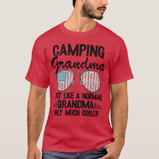 Camping-Oma genau wie ein normaler Opa, nur fa T-Shirt