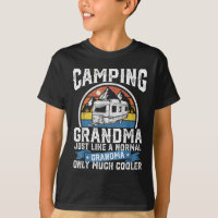 Camping-Oma Lustiger Camper RV Retro Outdoor-Frau