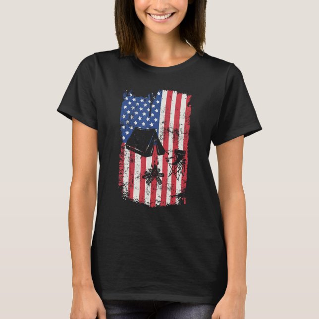 Camping USA American flag 4th Of July Outdoor Camp T-Shirt (Vorderseite)