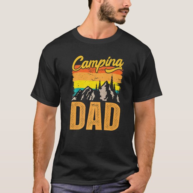 Camping Vater Mountain Camp Wandern T-Shirt (Vorderseite)