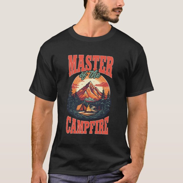 Camping Zeltmeister des Campfeuers T-Shirt (Vorderseite)