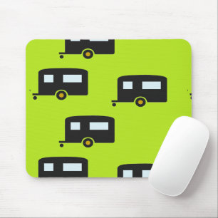 Campinganhänger auf grün mousepad