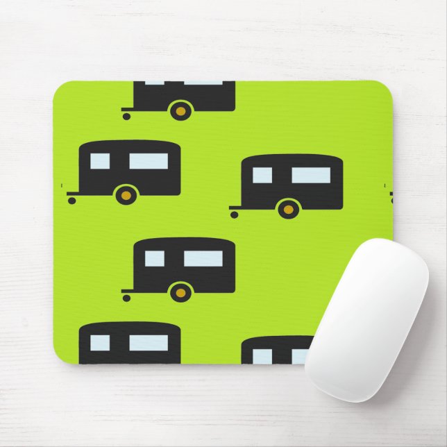 Campinganhänger auf grün mousepad (Mit Mouse)