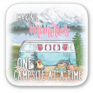 Campingplatz-Wohnwagenanhänger-Mountians Erinnerun Aufkleber