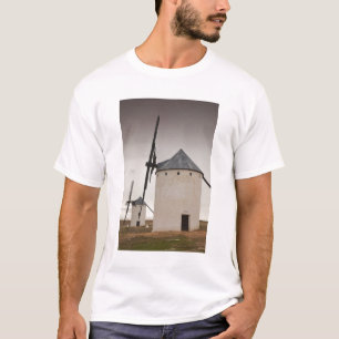 Campo de Criptana, antike Windmühlen von La Mancha T-Shirt