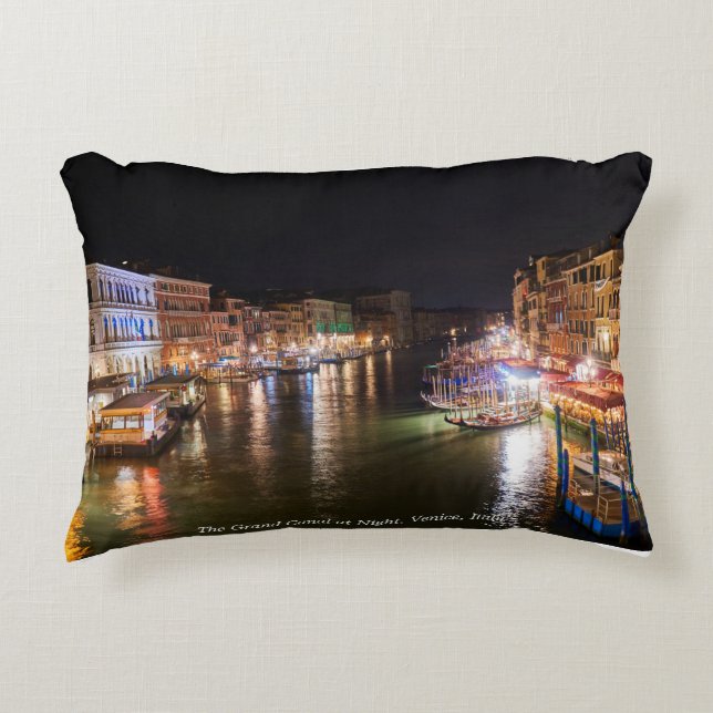 Canal by Night, Venedig, Italien Dekokissen (Vorderseite)