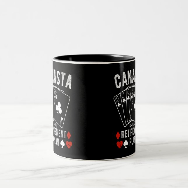 Canasta ist mein Rentenplan Zweifarbige Tasse (Mittel)