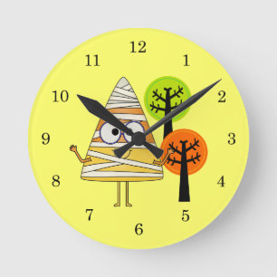 Candy Corn Mummy Halloween Runde Wanduhr