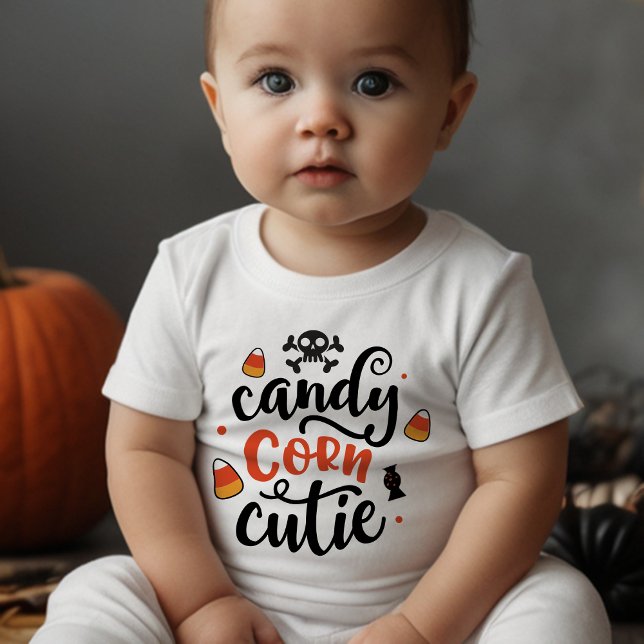 Candy Corn Süsse Halloween Fun & Festive Baby T-shirt (Dress your little one in spooky-cute style this Halloween with our adorable baby Halloween t-shirt!)