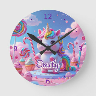 Candy Unicorn Wall Clock - bearbeitbarer Name Runde Wanduhr