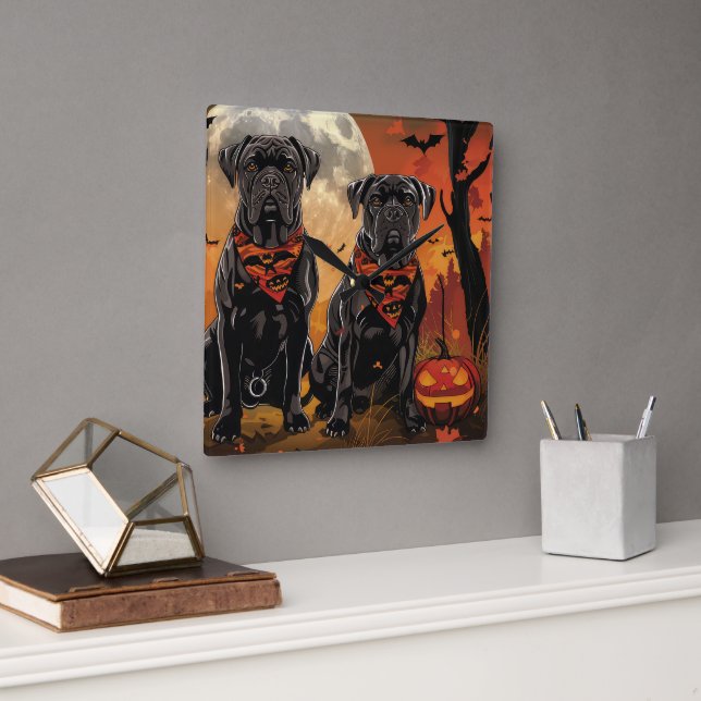 Cane Corso Halloween Spooky Quadratische Wanduhr (Büro)