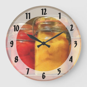 Canning Jars of Tomatoes and Peaches Große Wanduhr