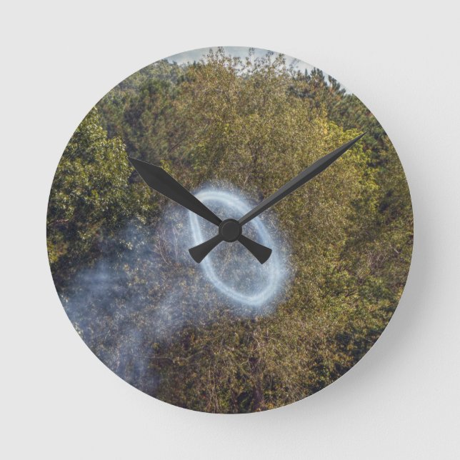 Cannon Smoke Ring Runde Wanduhr (Vorderseite)