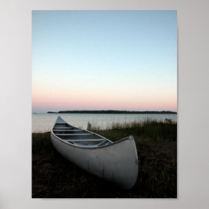 Canoe on Beach bei Twilight Poster