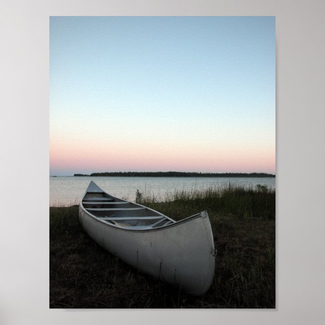 Canoe on Beach bei Twilight Poster (Vorne)