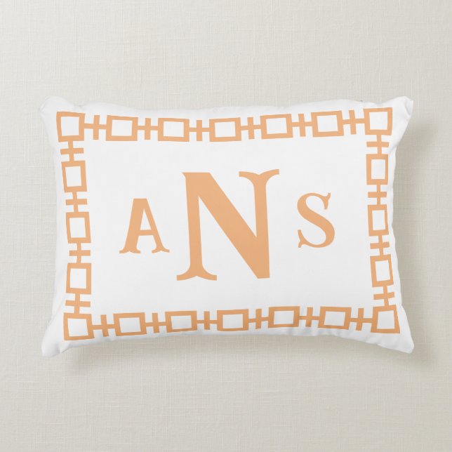 Cantaloupe Orange Square Greyschlüssel Monogram Dekokissen (Vorderseite)