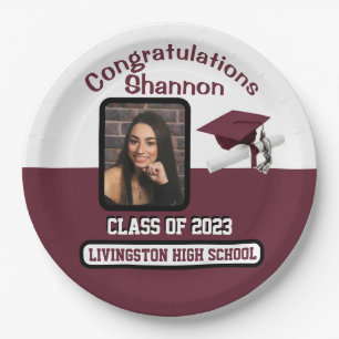 Cap & Diploma, Maroon & White Abschluss Pappteller