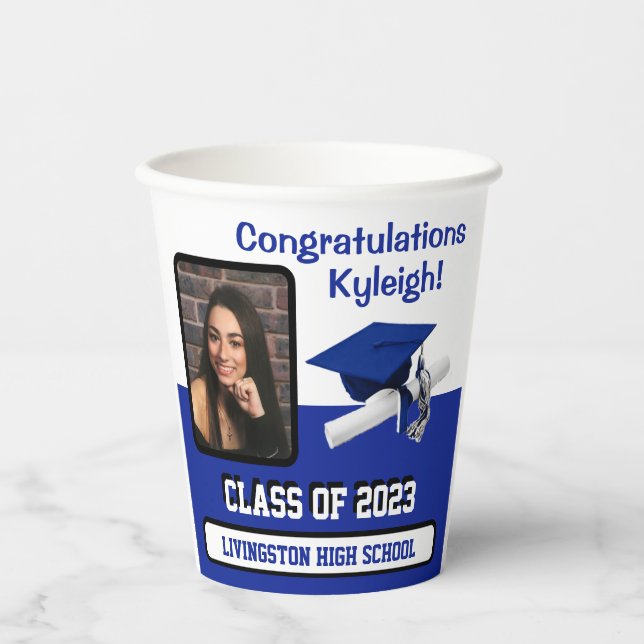 Cap & Diploma, Royal Blue & White Abschluss Pappbecher (Vorderseite)