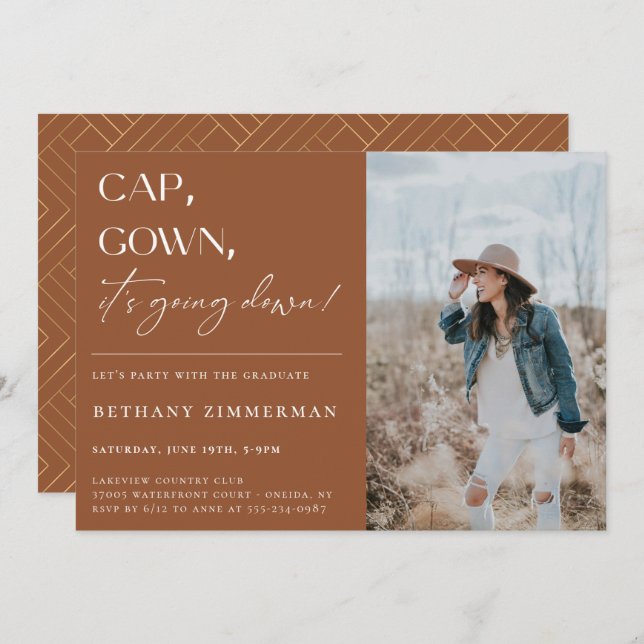 Cap Gown Es geht zur Absolventen-Party Einladung (Vorne/Hinten)