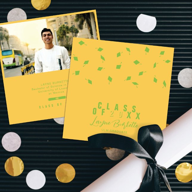 Cap Toss Yellow & Green Graduation Announcement Einladung (Von Creator hochgeladen)