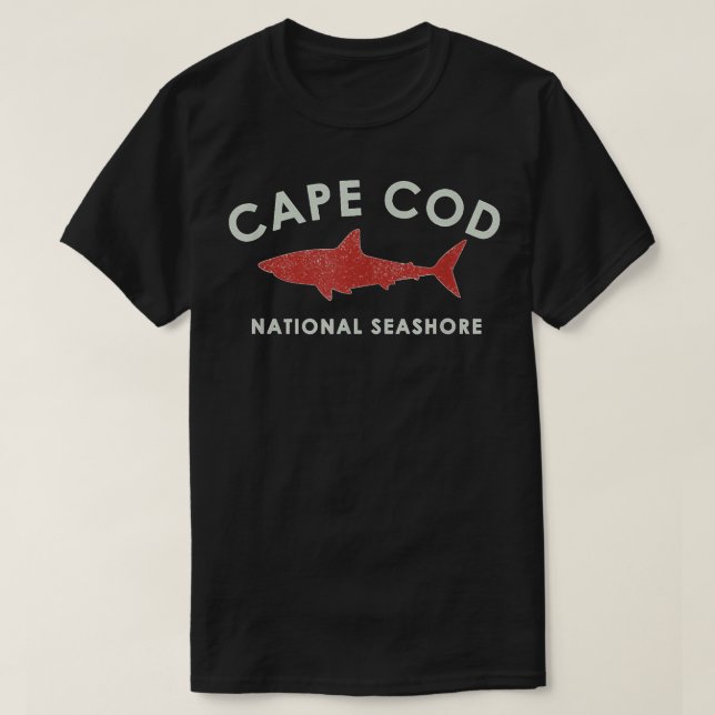 Cape Cod Shark Graphic National Seashore Retro Sty T-Shirt (Design vorne)