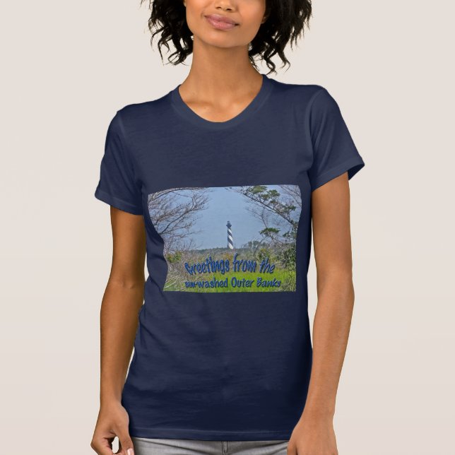Cape Hatteras Lighthouse aus der Wetlands-Reihe T-Shirt (Vorderseite)