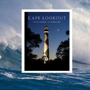 Cape Lookout Lighthouse am Abend Postkarte