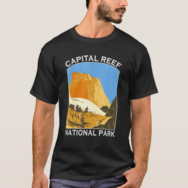 Capitol Reef National Park Utah Outdoors Hiking So T-Shirt (Vorderseite)