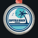 Capitola Beach California Palm Tree Birds Ornament Aus Metall<br><div class="desc">Das Capitola Beach liegt am nördlichen Ende der Monterey Bay und ist einer der besten Strände Kaliforniens,  der auch einen schönen (und farbenfrohen) Badestrand got.</div>