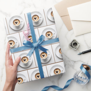 Cappuccino Cup im Herzen von Weiß Geschenkpapier