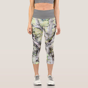 Capri Leggings mit grauem und grünem Abstract-Desi