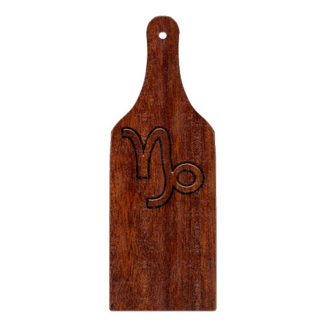 Capricorn Zodiac-Symbol im Mahagoni-Holzstil Schneidebrett (Vorderseite)