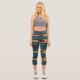 Capris, ein trendiger, vielfarbiger Stoffmuster Capri Leggings
