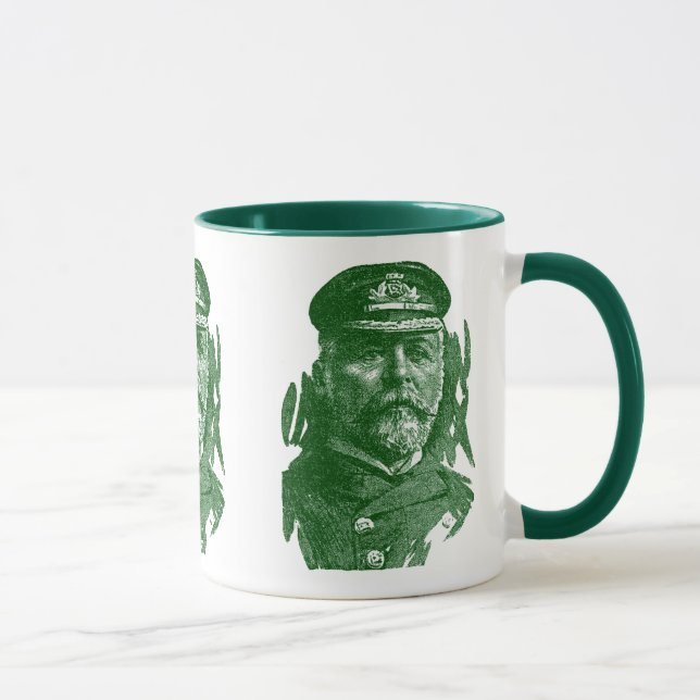 Captain John Smith, HMS Titanic Tasse (Rechts)