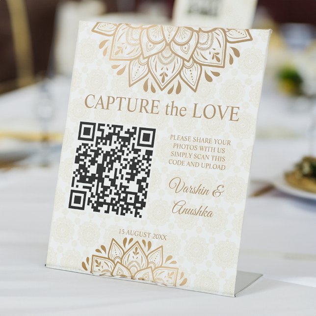 Capture the Liebe Foto Sharing qr golden mandala Sockelschild (Capture the love photo sharing qr golden mandala pedestal sign wedding signs)