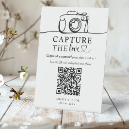 Capture the Love Simple Wedding  Sockelschild