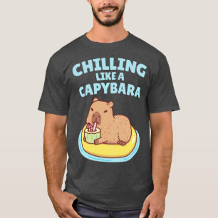 Capybara auf einem Pool schwimmt g wie ein Capybar T-Shirt