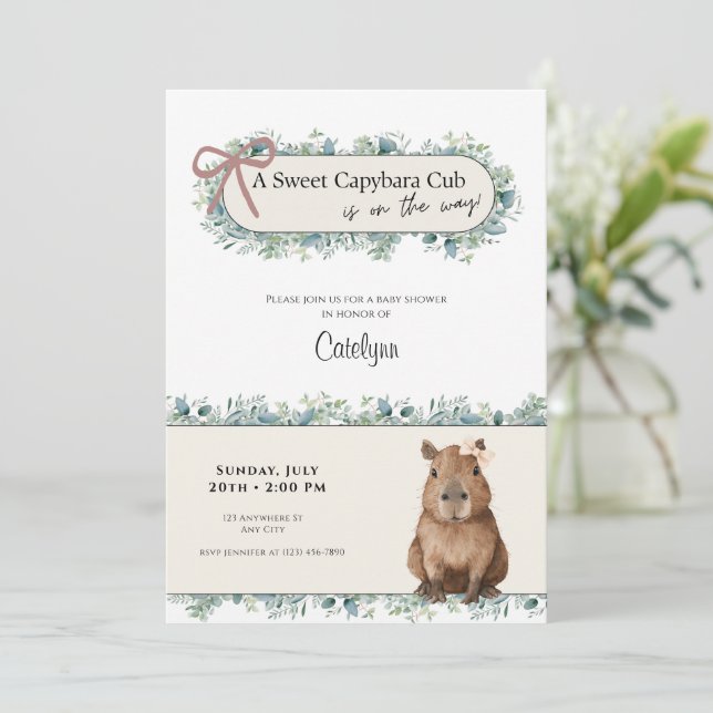 Capybara Baby Shower Invitation • Greenery Theme Einladung (Stehend Vorderseite)