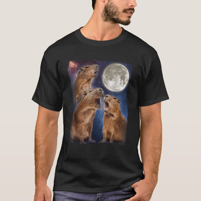 Capybara Howling At The Moon T-Shirt (Vorderseite)