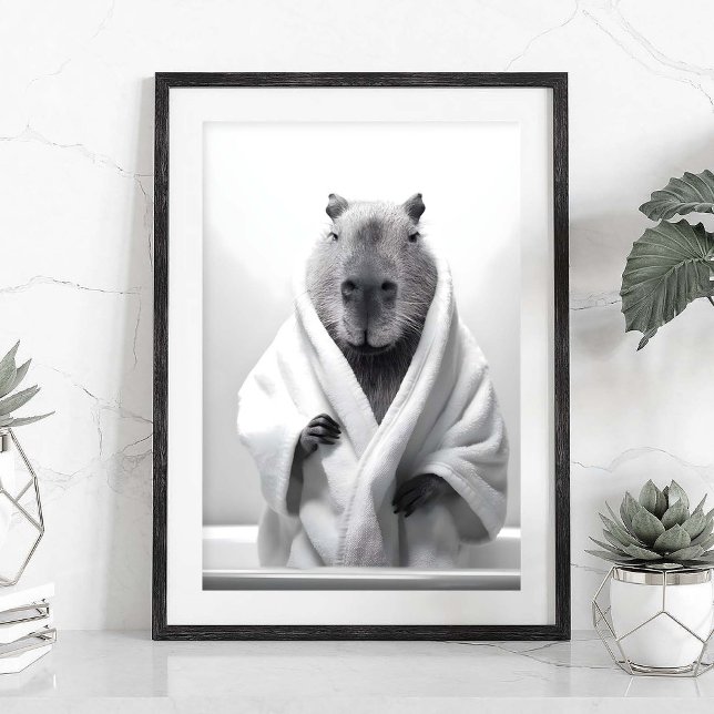 Capybara in einer Badewanne Poster (Von Creator hochgeladen)