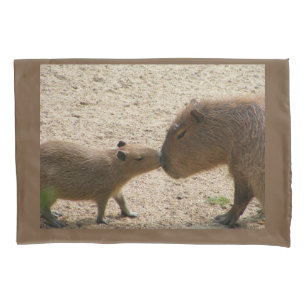 Capybara Mama und Baby Kissenbezug
