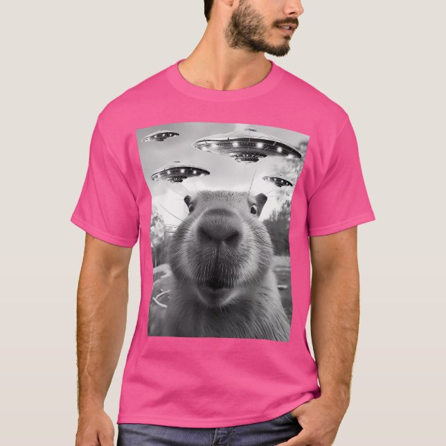 Capybara Selfie mit Ufos Alien Capybara T-Shirt (Vorderseite)