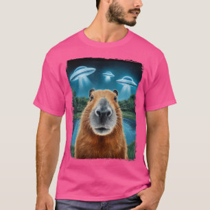 Capybara Selfie mit Ufos T-Shirt