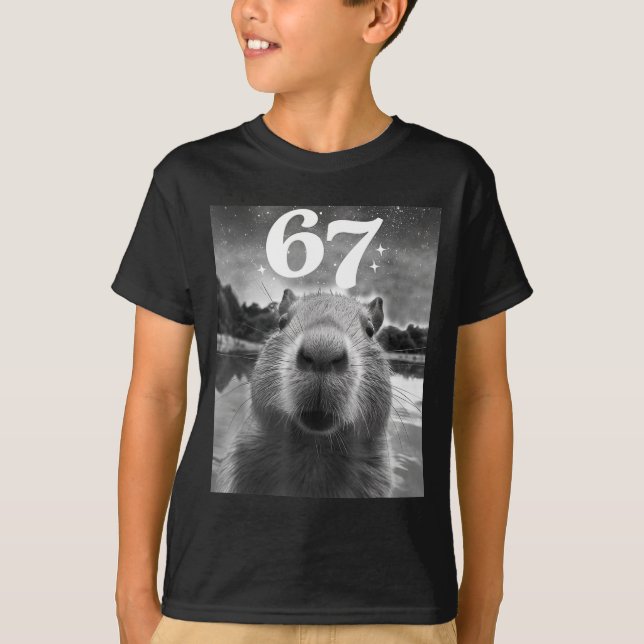 Capybara Selfie With 67 Meme Capy Graphic For Men  T-Shirt (Vorderseite)