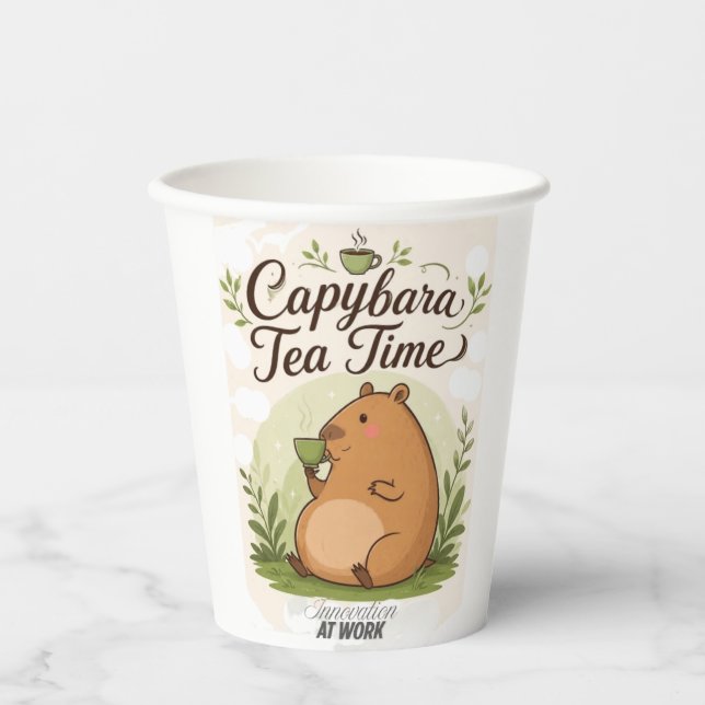 Capybara-Teestunde | Süße Capybara trinkt Tee Spaß Pappbecher (Vorderseite)