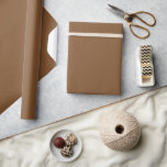 Caramel Brown Solid Color Geschenkpapier<br><div class="desc">Vollfarbiges Papier in einer großen Farbvielfalt für alle Ihre Hochzeitsgeschenke und Duschgeschenke. Die Farben für 2025 sind dunkel und fett,  und das ist es,  was Sie in meinen neuesten Designs mit Farbnamen von verschiedenen Designfirmen finden werden.</div>