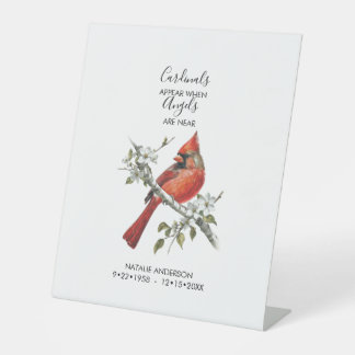 Cardinals appear when angels are near Memorial Sockelschild