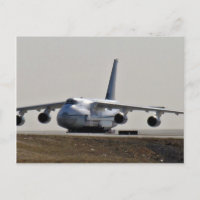 Cargolifter-Flugzeug am Flughafen